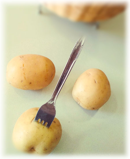Pinchar las patatas