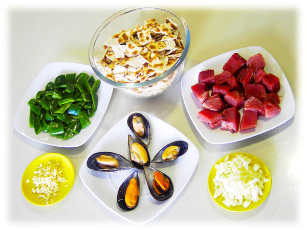 Ingredientes troceados para los Gazpachos Marineros