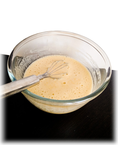 Mezclar la leche y la Harina de Garbanzo