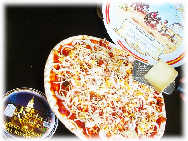 Ralla el Queso al Romero en la Pizza