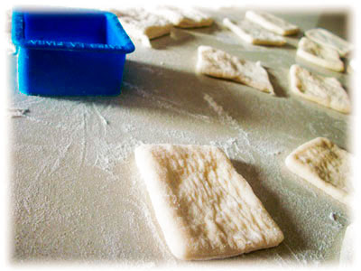 Cortar la pizza con molde