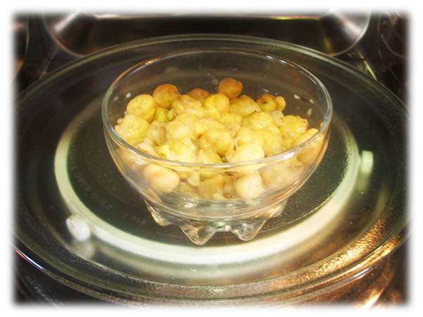 Tartaleta de Garbanzos con Chistora Calentar los Garbanzos en el Microondas