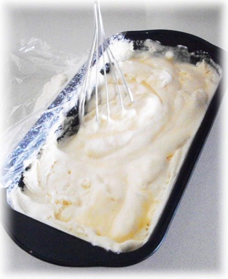 Helado de Miel al Romero con Base de Crema Inglesa
