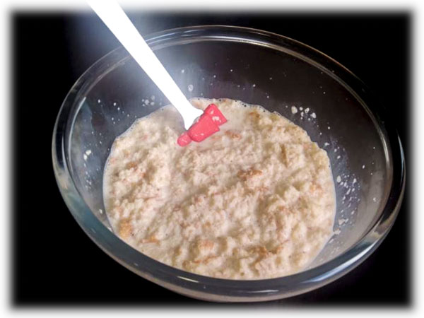 Magdalenas y leche infusionada