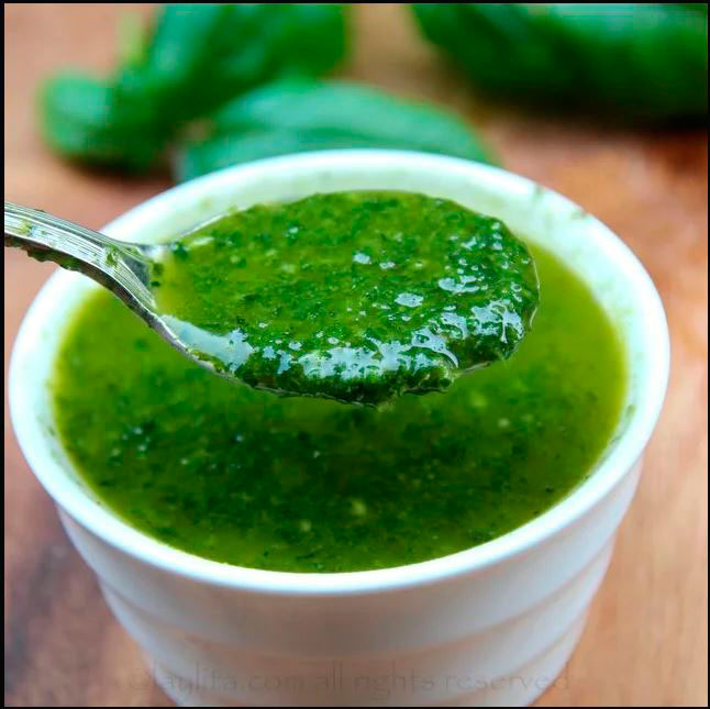 Salsa de Vinagreta de Albahaca y Ajo